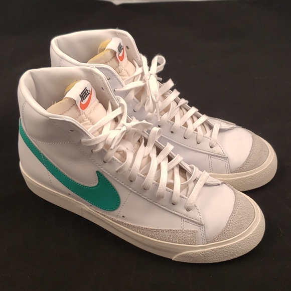 nike blazer mid 77 size 9